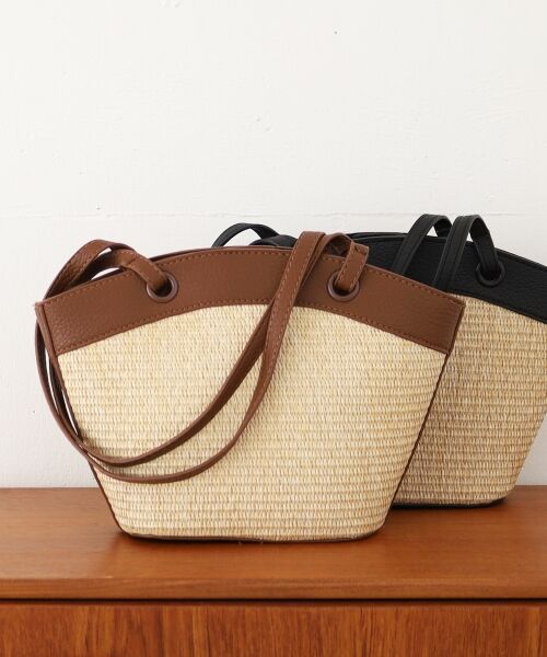 le.coeur blanc / ルクールブラン ショルダーバッグ | 《WEB限定アイテム》ポーチ付きショルダーバッグ | 詳細1