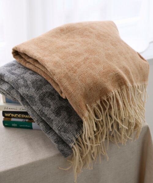 le.coeur blanc / ルクールブラン マフラー・ショール・スヌード・ストール | レオパード＆ヘリンボーン柄ストール | 詳細2