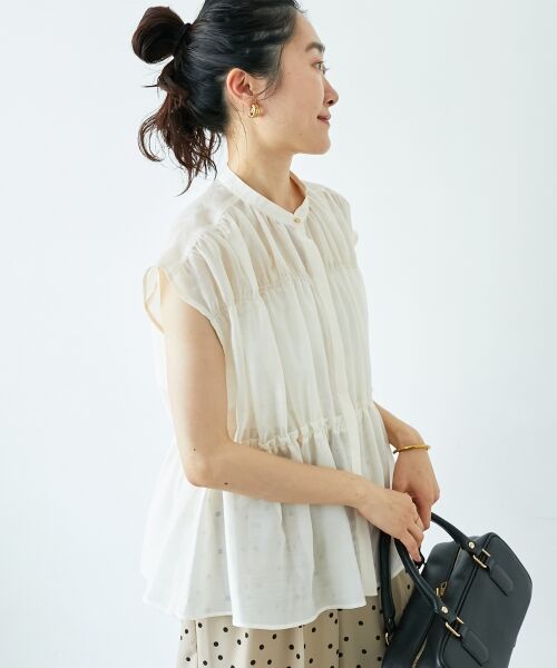 le.coeur blanc / ルクールブラン シャツ・ブラウス | 《程よいシアー感》シャーリングギャザーフレンチブラウス | 詳細4