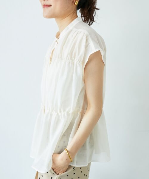 le.coeur blanc / ルクールブラン シャツ・ブラウス | 《程よいシアー感》シャーリングギャザーフレンチブラウス | 詳細6