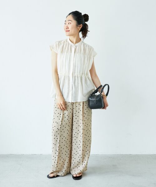 le.coeur blanc / ルクールブラン シャツ・ブラウス | 《程よいシアー感》シャーリングギャザーフレンチブラウス | 詳細9