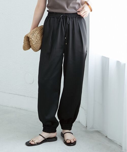 le.coeur blanc / ルクールブラン その他パンツ | 《なめらかな肌あたり》サテンジョガーパンツ | 詳細2