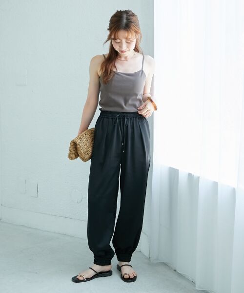 le.coeur blanc / ルクールブラン その他パンツ | 《なめらかな肌あたり》サテンジョガーパンツ | 詳細7