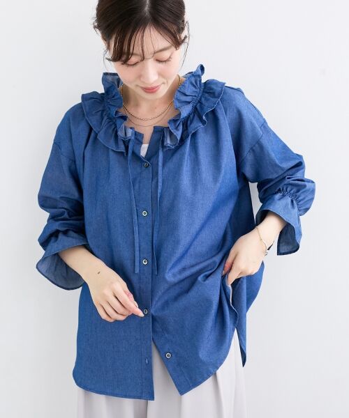 le.coeur blanc / ルクールブラン シャツ・ブラウス | フリルネックデニムブラウス | 詳細2