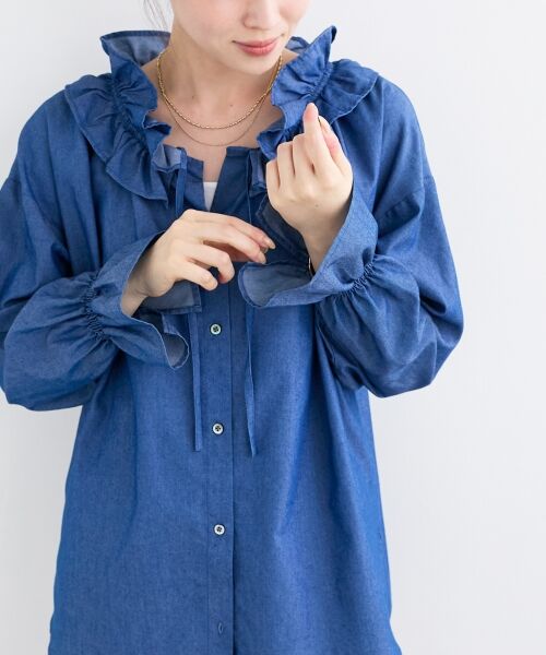le.coeur blanc / ルクールブラン シャツ・ブラウス | フリルネックデニムブラウス | 詳細5