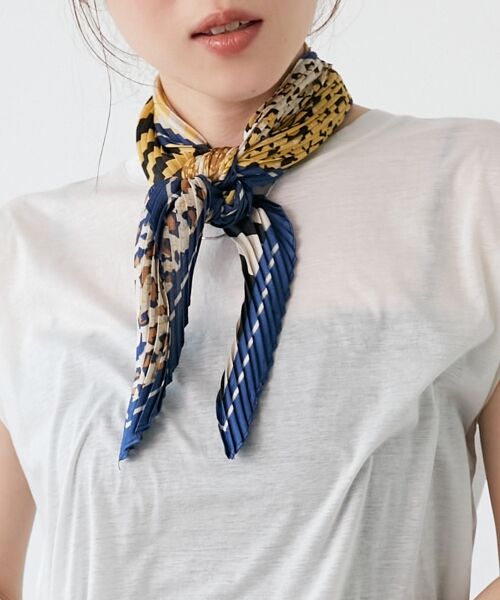 le.coeur blanc / ルクールブラン バンダナ・スカーフ | 《WEB限定アイテム》アニマルプリントプリーツスカーフ | 詳細3