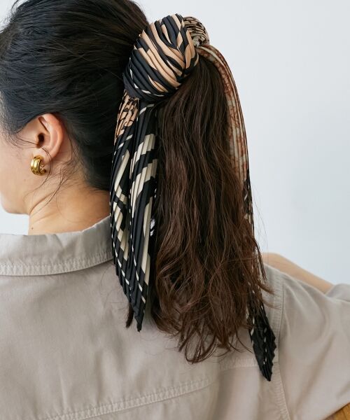 le.coeur blanc / ルクールブラン バンダナ・スカーフ | 《WEB限定アイテム》アニマルプリントプリーツスカーフ | 詳細8