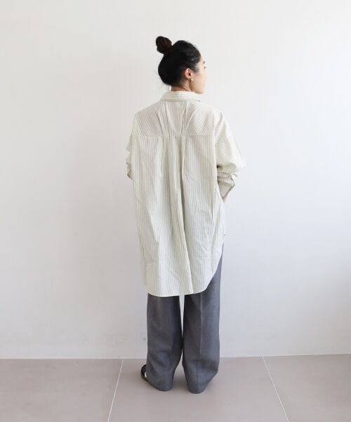 le.coeur blanc / ルクールブラン シャツ・ブラウス | 《WEB限定アイテム》バックギャザーストライプオーバーシャツ | 詳細26