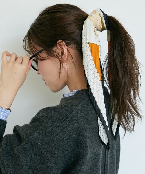 le.coeur blanc / ルクールブラン バンダナ・スカーフ | 《WEB限定アイテム》パネルフラワープリーツスカーフ | 詳細3