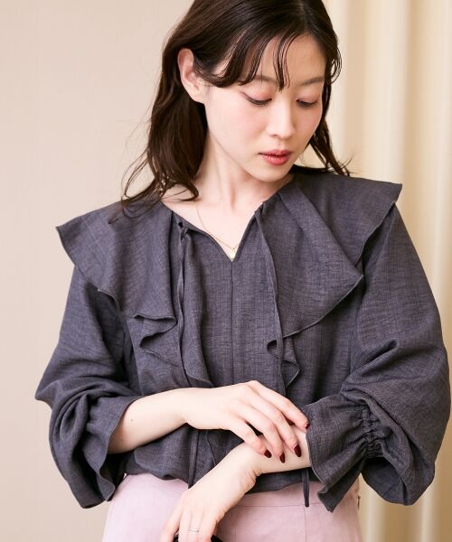 le.coeur blanc / ルクールブラン シャツ・ブラウス | 《手洗い可能》ウールタッチフリルカラーブラウス | 詳細2