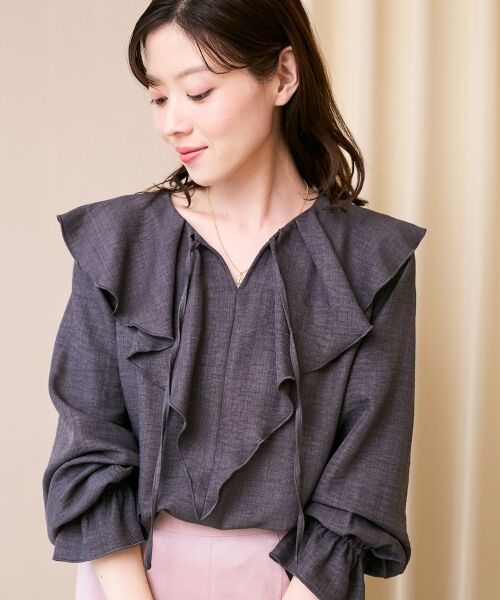 le.coeur blanc / ルクールブラン シャツ・ブラウス | 《手洗い可能》ウールタッチフリルカラーブラウス | 詳細3