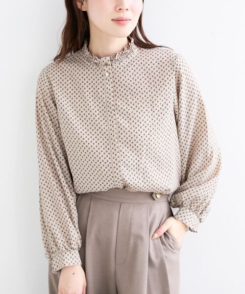 le.coeur blanc / ルクールブラン シャツ・ブラウス | 《手洗い可能》シャーリングネック幾何柄ブラウス | 詳細4