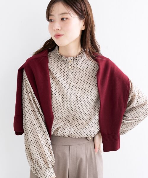 le.coeur blanc / ルクールブラン シャツ・ブラウス | 《手洗い可能》シャーリングネック幾何柄ブラウス | 詳細5