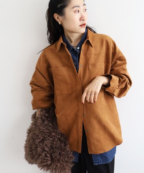 le.coeur blanc / ルクールブラン シャツ・ブラウス | 合皮ポケットオーバーシャツ（キャメル）