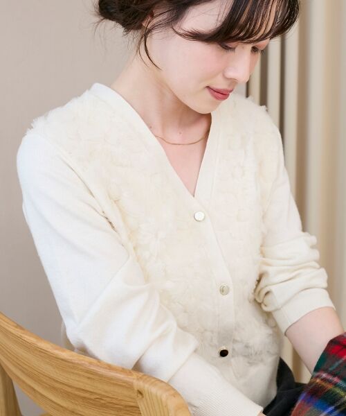 le.coeur blanc / ルクールブラン カーディガン・ボレロ | 《手洗い可能》フラワーチュール刺繍Vネックカーディガン | 詳細24