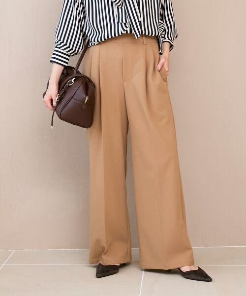 le. coeur blanc/ルクールブラン 《スタイルアップ効果も抜群》AL ストレッチタックストレートパンツ キャメル 38 le. coeur blanc/ルクールブラン 《スタイルアップ効果も抜群》AL ストレッチタックストレートパンツ キャメル 38