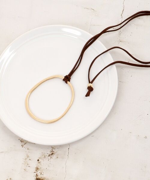 le.coeur blanc / ルクールブラン ネックレス・ペンダント・チョーカー | O スエードコードオーバルネックレス | 詳細1