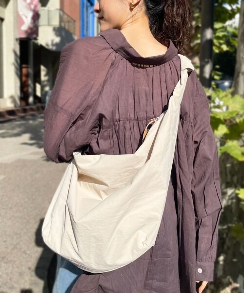 le.coeur blanc / ルクールブラン ショルダーバッグ | 《WEB限定アイテム》ナイロンショルダーバッグ（オフ）