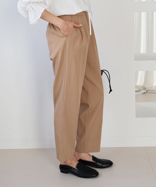 le.coeur blanc / ルクールブラン その他パンツ | ストレッチツータックテーパード | 詳細4