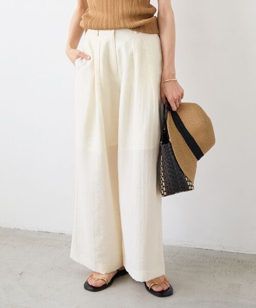 le.coeur blanc / ルクールブラン その他パンツ | vaneumリネンブレンドタックワイドパンツ（アイボリー）