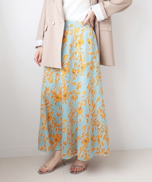le.coeur blanc / ルクールブラン ロング・マキシ丈スカート | 【日本製】サテンフラワープリントフレアスカート（ブルー柄）