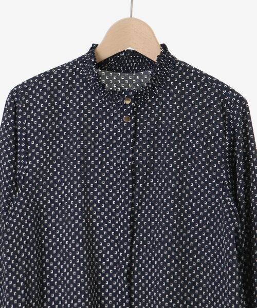 le.coeur blanc / ルクールブラン シャツ・ブラウス | 【日本製】シャーリングネック幾何柄ブラウス | 詳細11