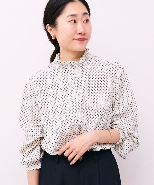 le.coeur blanc / ルクールブラン シャツ・ブラウス | 【日本製】シャーリングネック幾何柄ブラウス | 詳細3