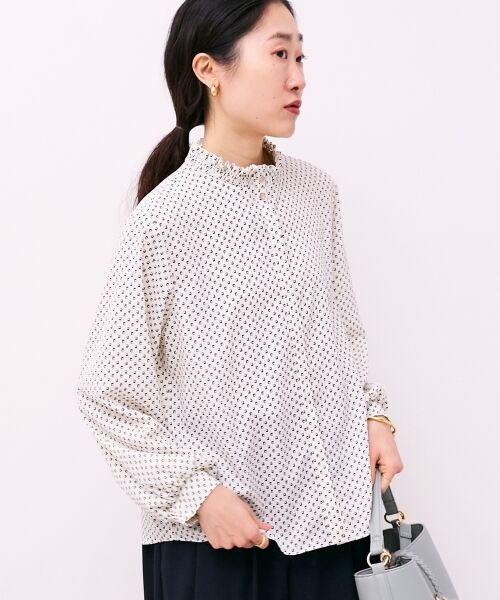 le.coeur blanc / ルクールブラン シャツ・ブラウス | 【日本製】シャーリングネック幾何柄ブラウス | 詳細5