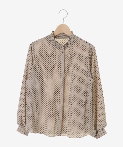 le.coeur blanc / ルクールブラン シャツ・ブラウス | 【日本製】シャーリングネック幾何柄ブラウス（ベージュ柄）