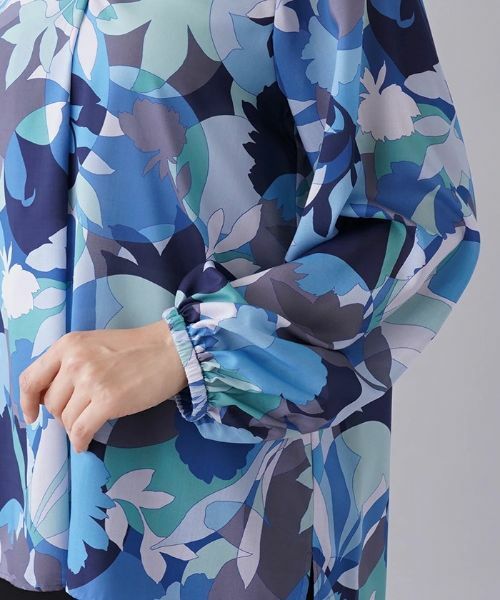 Leilian / レリアン シャツ・ブラウス | 幾何学柄Vネックオーバーブラウス | 詳細8