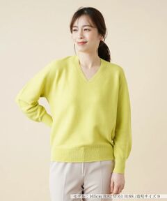Vネックニットプルオーバー