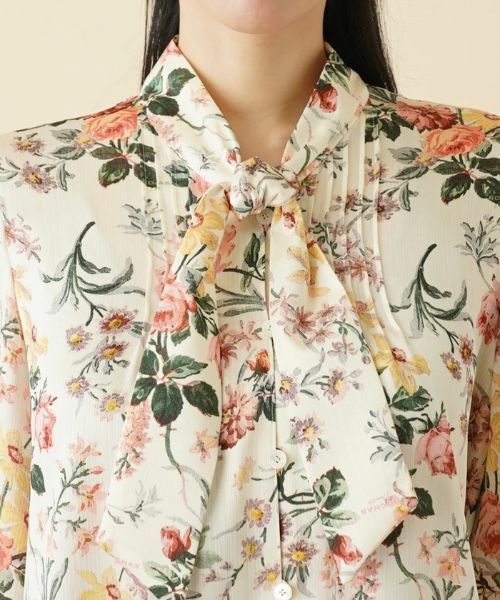 Leilian / レリアン シャツ・ブラウス | フラワー柄ボウタイライクブラウス【ROCHAS Premiere】【RATTI】 | 詳細7