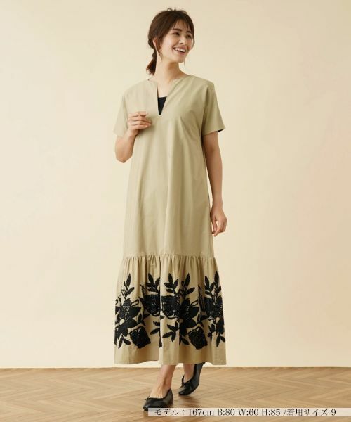 Leilian / レリアン ドレス | プリント切替キーネックワンピース | 詳細1