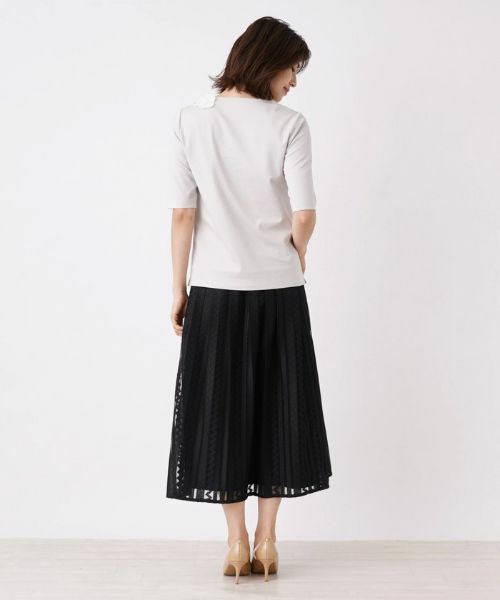 Leilian / レリアン Tシャツ | フラワーモチーフカットソー | 詳細3