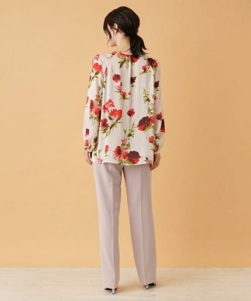 Leilian / レリアン シャツ・ブラウス | フラワー柄ヘンリーネックブラウス【ROCHAS Premiere】 | 詳細3