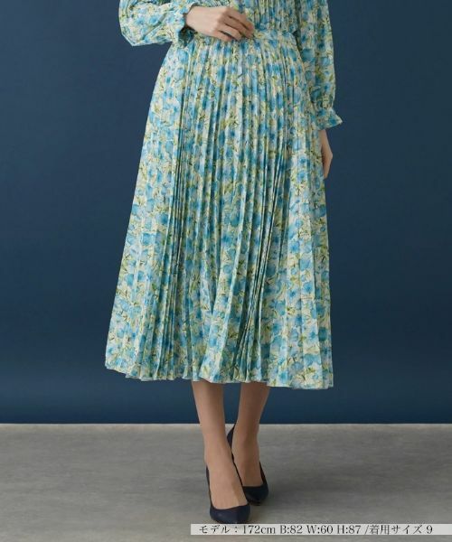 セール】 水彩フラワープリーツスカート【ROCHAS Premiere