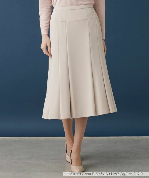 Leilian / レリアン ミニ・ひざ丈スカート | 無地フレアスカート(ベージュ)