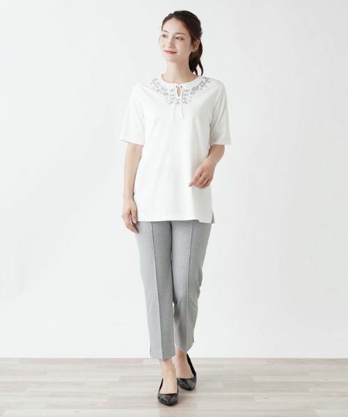 Leilian / レリアン カットソー | 刺繍半袖プルオーバー | 詳細1