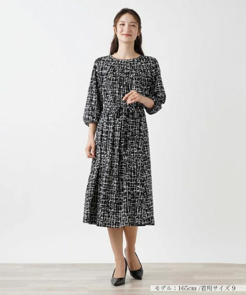 Leilian / レリアン ドレス | 洗える総柄ワンピース(ブラック)