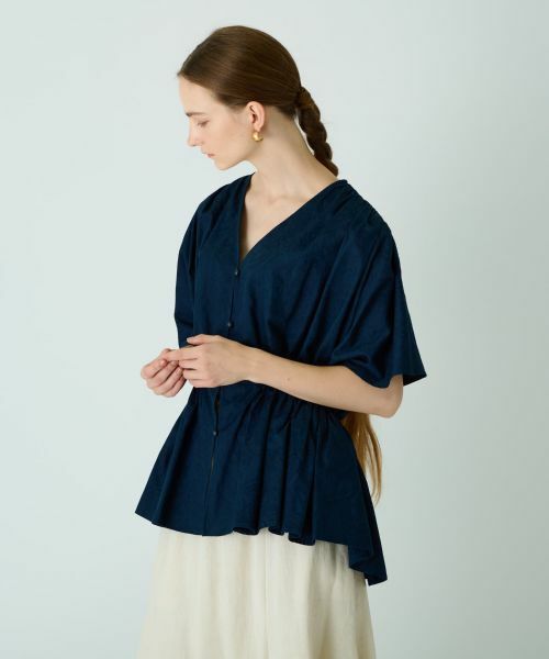 Leilian / レリアン シャツ・ブラウス | 洗えるVネック半袖ブラウス【Leilian WHITE LABEL】 | 詳細2