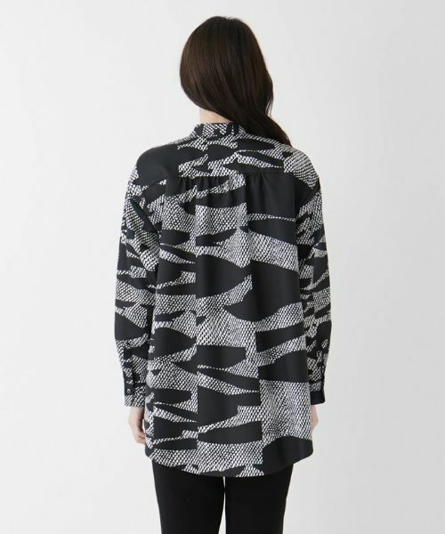 Leilian / レリアン シャツ・ブラウス | モノトーン総プリントブラウス | 詳細15