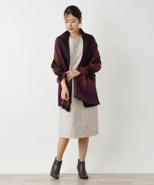 Leilian / レリアン マフラー・ショール・スヌード・ストール | ライン柄ストール | 詳細1