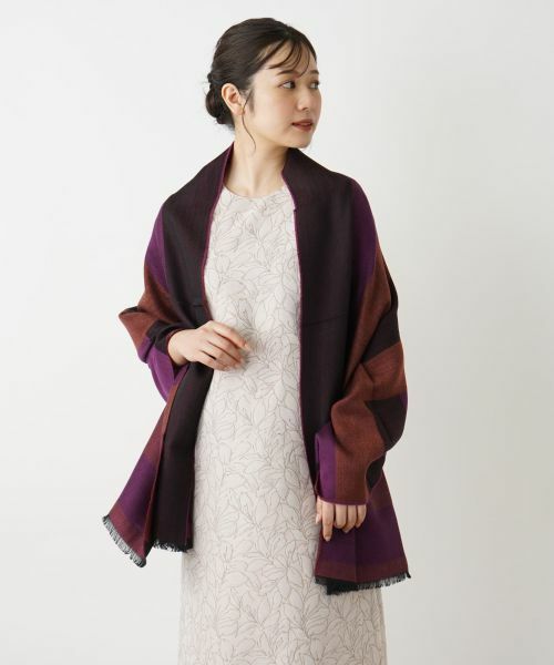 Leilian / レリアン マフラー・ショール・スヌード・ストール | ライン柄ストール | 詳細2