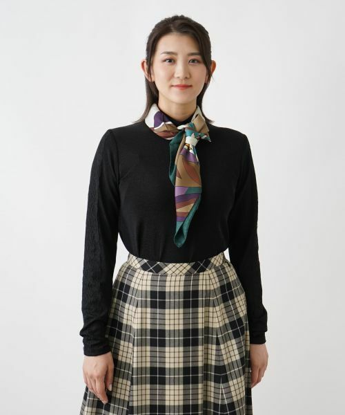 Leilian / レリアン バンダナ・スカーフ | 幾何学調植物柄スカーフ | 詳細1