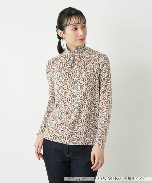 Leilian / レリアン カットソー | ペイズリー柄ハイネックカットソー(レンガ)