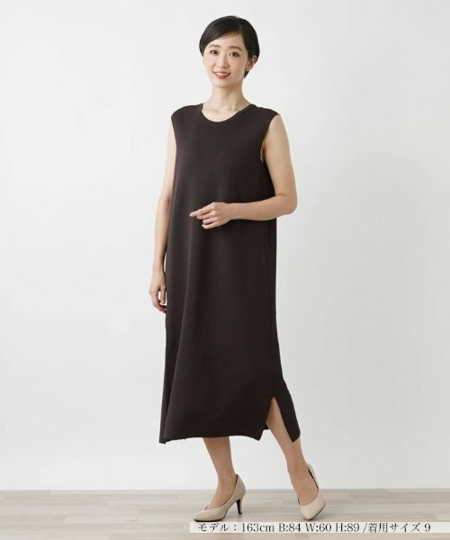 Leilian / レリアン ドレス | 【店舗人気】ノースリーブロングワンピース(ダークブラウン)