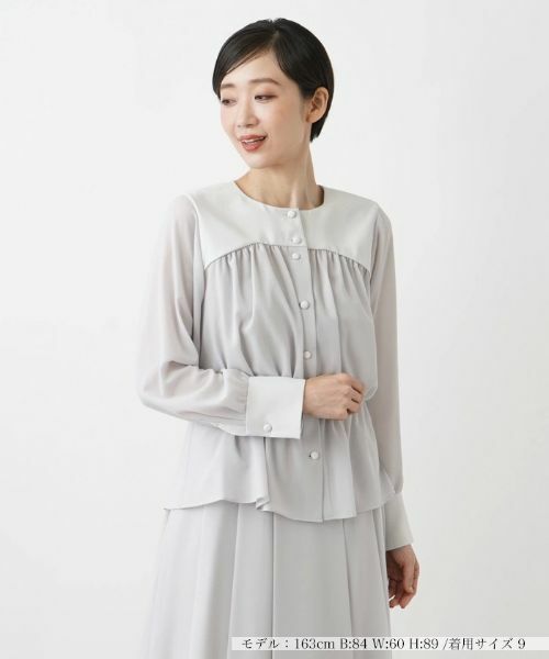 Leilian / レリアン シャツ・ブラウス | ノーカラーブラウス(ライトグレー)