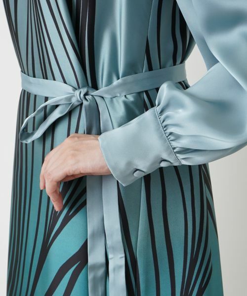 Leilian / レリアン ドレス | プリントVネックフレアワンピース | 詳細10