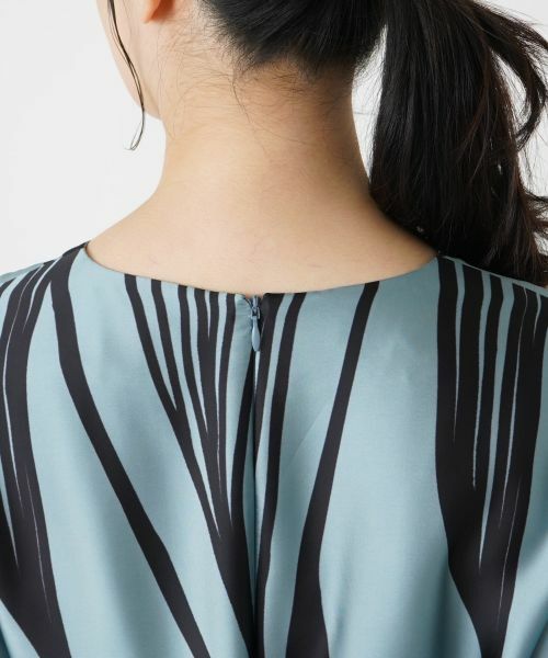 Leilian / レリアン ドレス | プリントVネックフレアワンピース | 詳細9