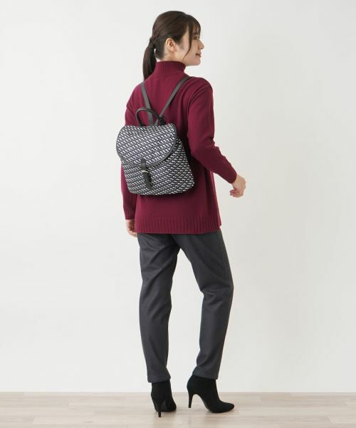 Leilian / レリアン トラベルバッグ | 幾何学柄リュック | 詳細1